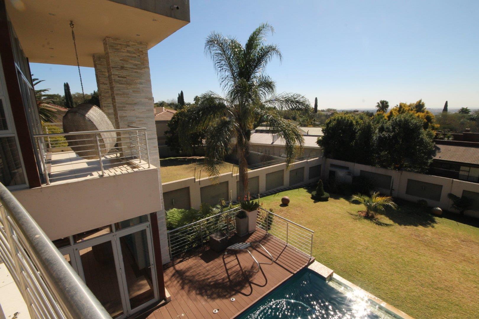 5 Bedroom House for sale in Die Heuwel P24107955787