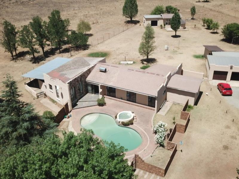 4 Bedroom House for sale in Heidelberg Central P24108118561