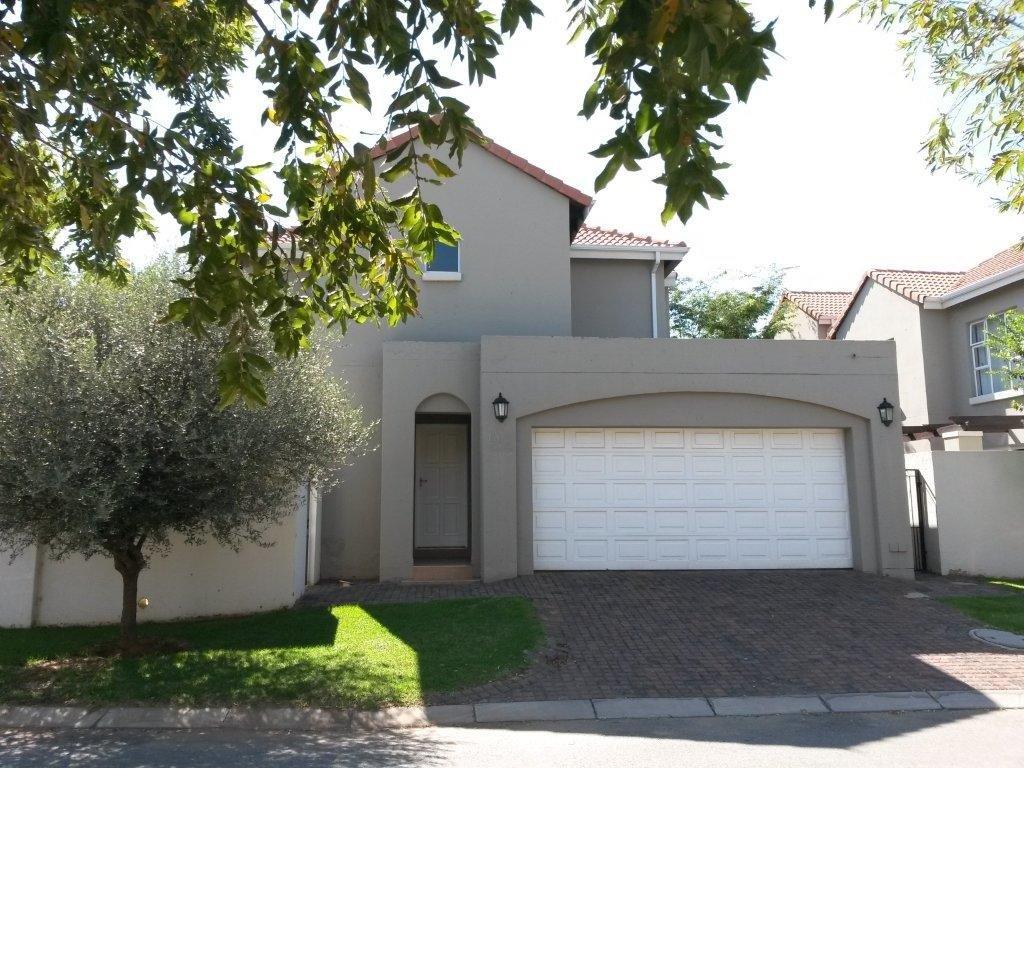 3 Bedroom Townhouse for sale in Eagle Canyon Golf Estate Canyon View
