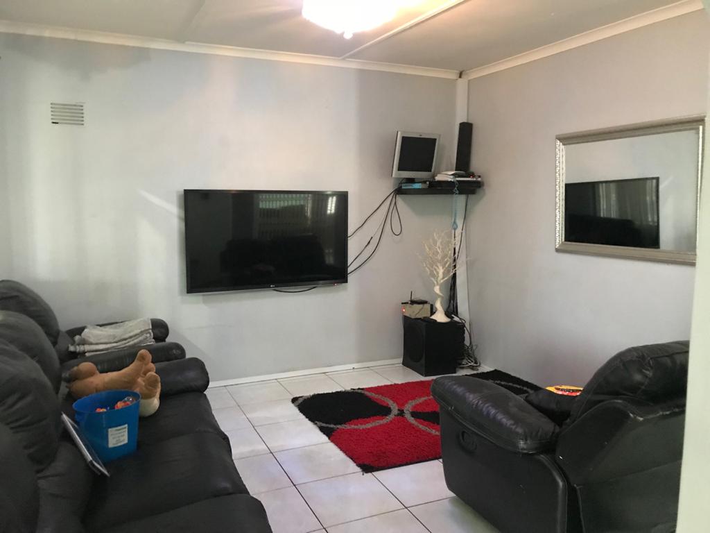 3 Bedroom House for sale in Woodview P24108289084