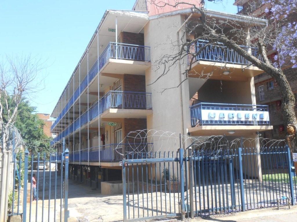 0.5 Bedroom Apartment / flat to rent in Sunnyside Bachelor Flat Marlene Court 73 Bourke