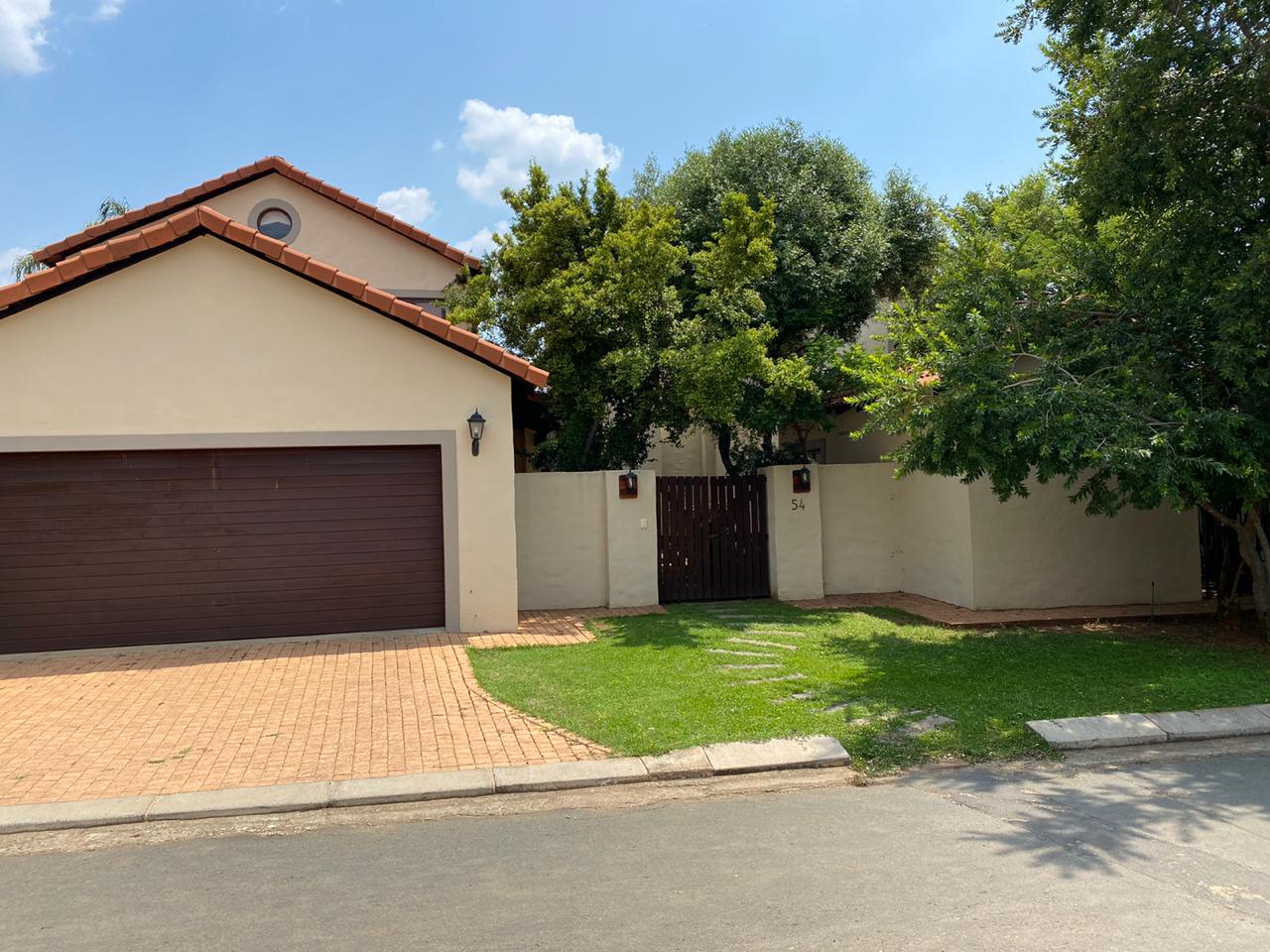 4 Bedroom House for sale in WestLake Country & Safari Estate 54 Heron