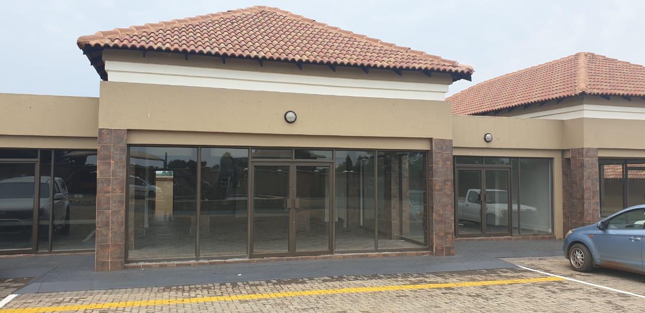 Dunblane Lifestyle & Equestrian Estate Property Property and houses