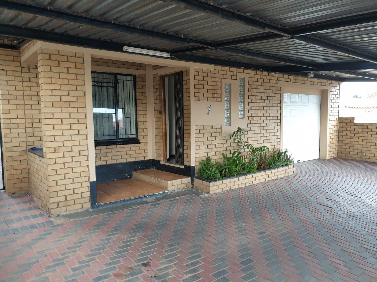 Riverlea, Johannesburg Property Houses for sale in Riverlea