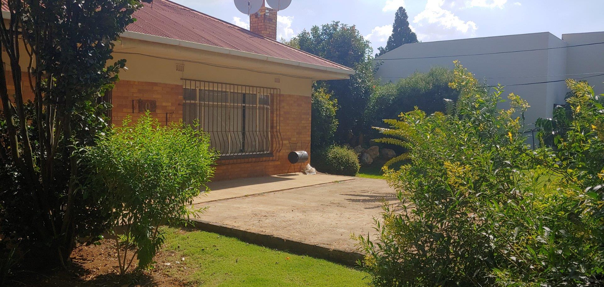 3 Bedroom House for sale in Kempton Park Ext 2 102 Commissioner Street P24108550496