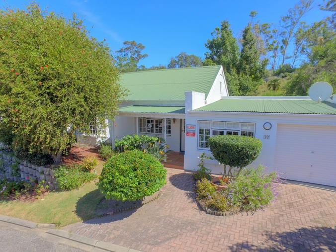 2 Bedroom House for sale in Belvidere Estate