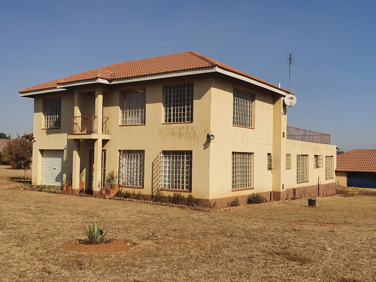 Golden Mile Estate Property Property and houses for sale in Golden