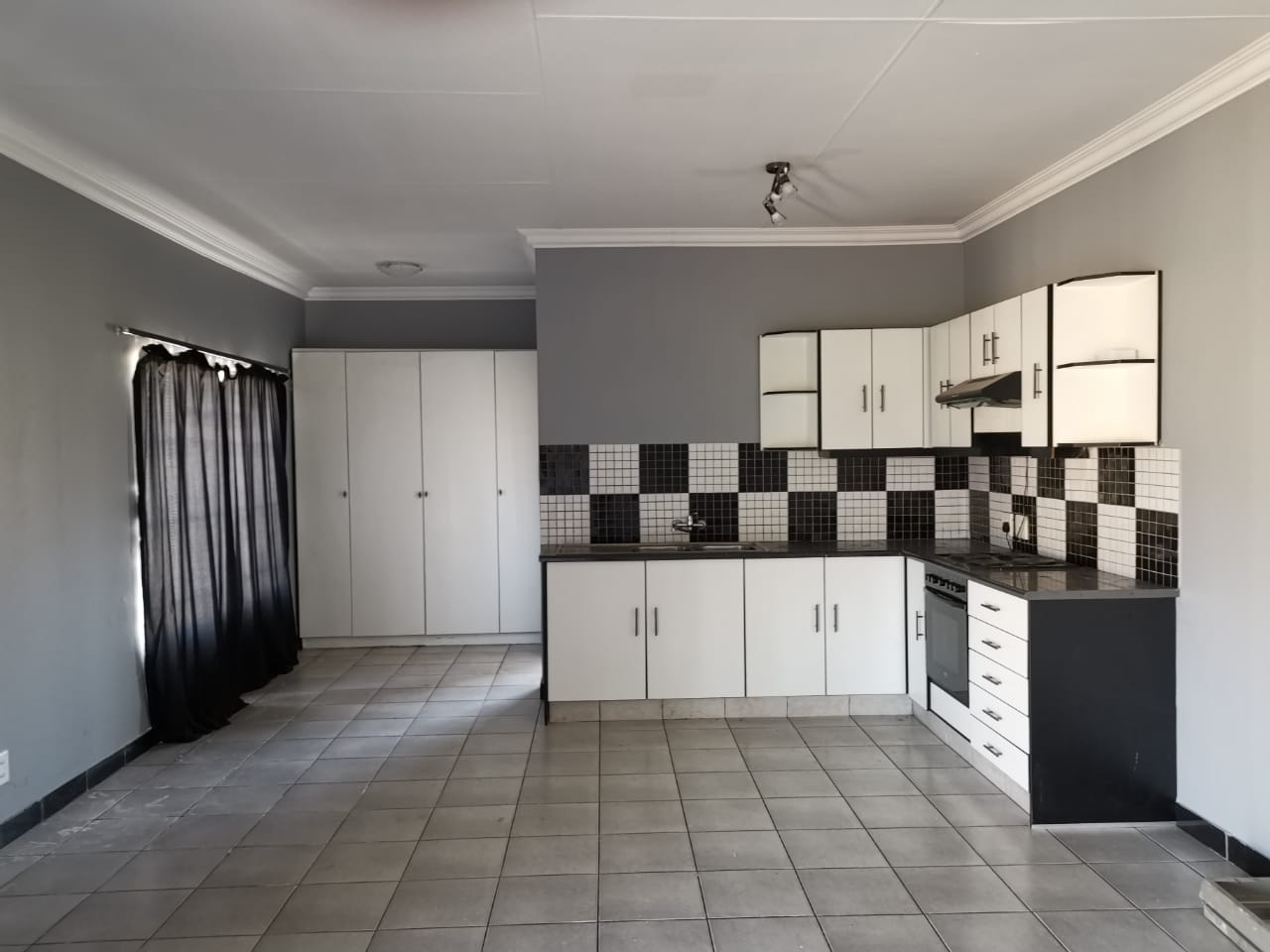 Commercial property for sale in Three Rivers P24108855941