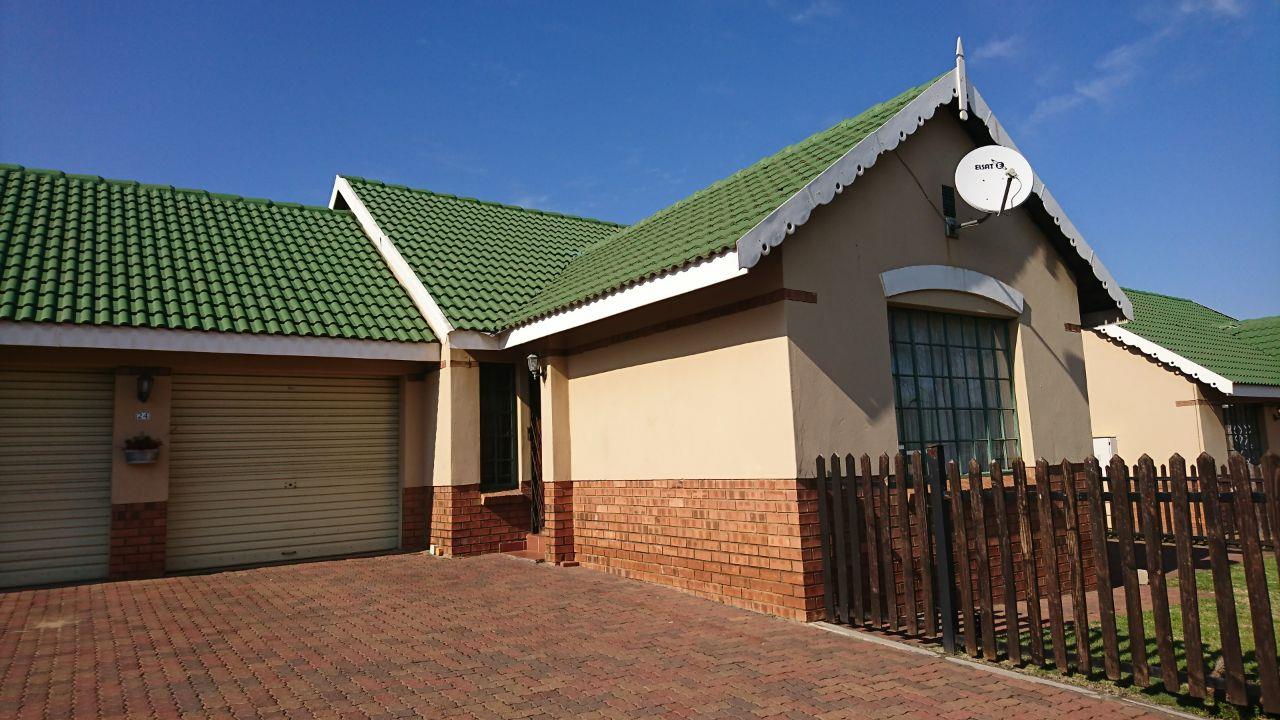 3 Bedroom House for sale in Reyno Ridge P24111367477