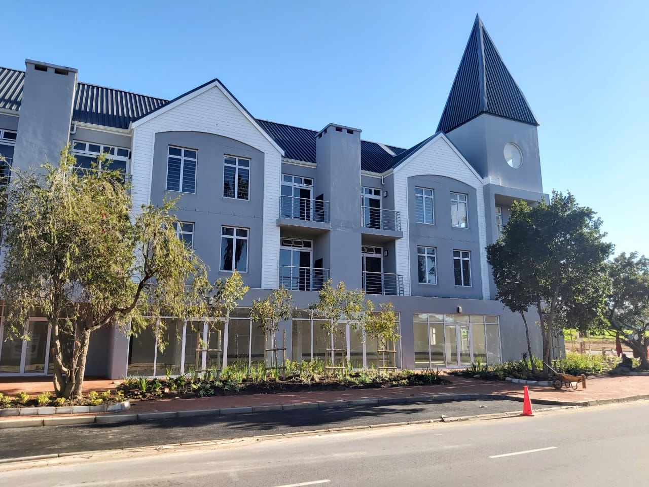 Apartments / flats to rent in Durbanville Durbanville Property
