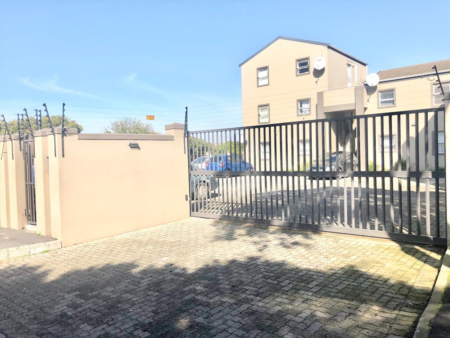 Apartments / flats to rent in Goodwood Goodwood Property