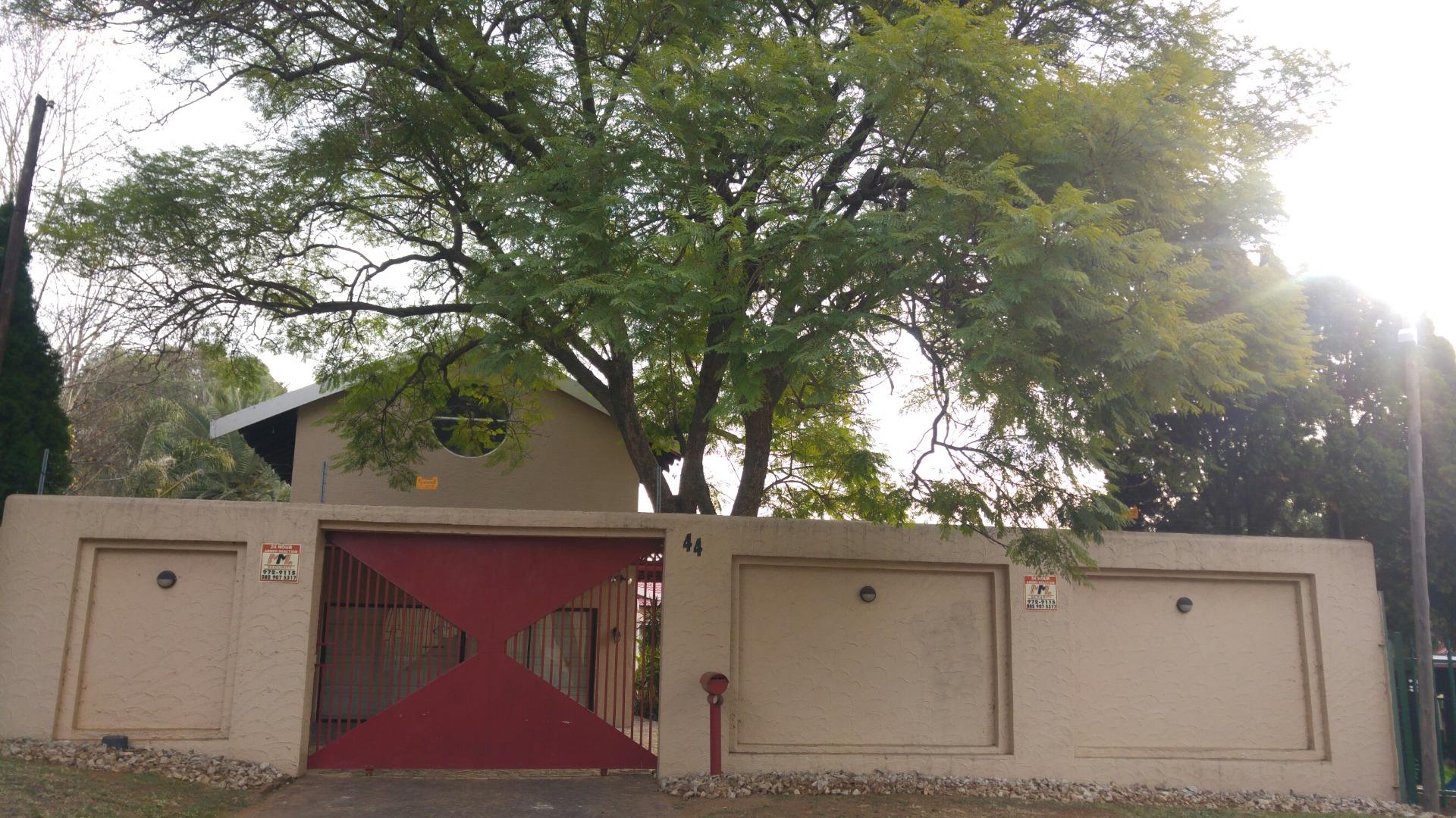 1 Bedroom Apartment / flat to rent in Glen Marais 44 Ceylon P24