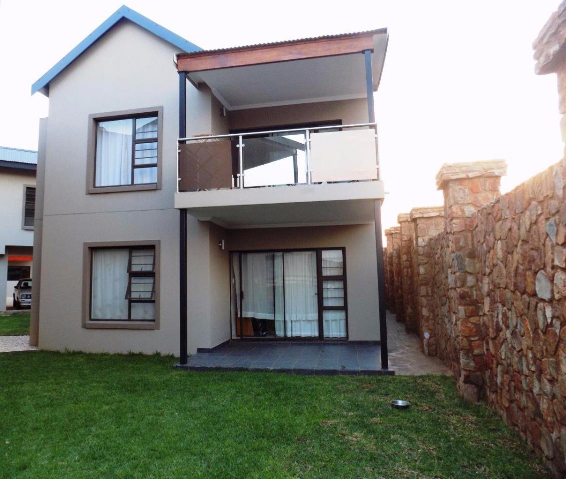 Redstone Private Country Estate Property Property and houses for sale