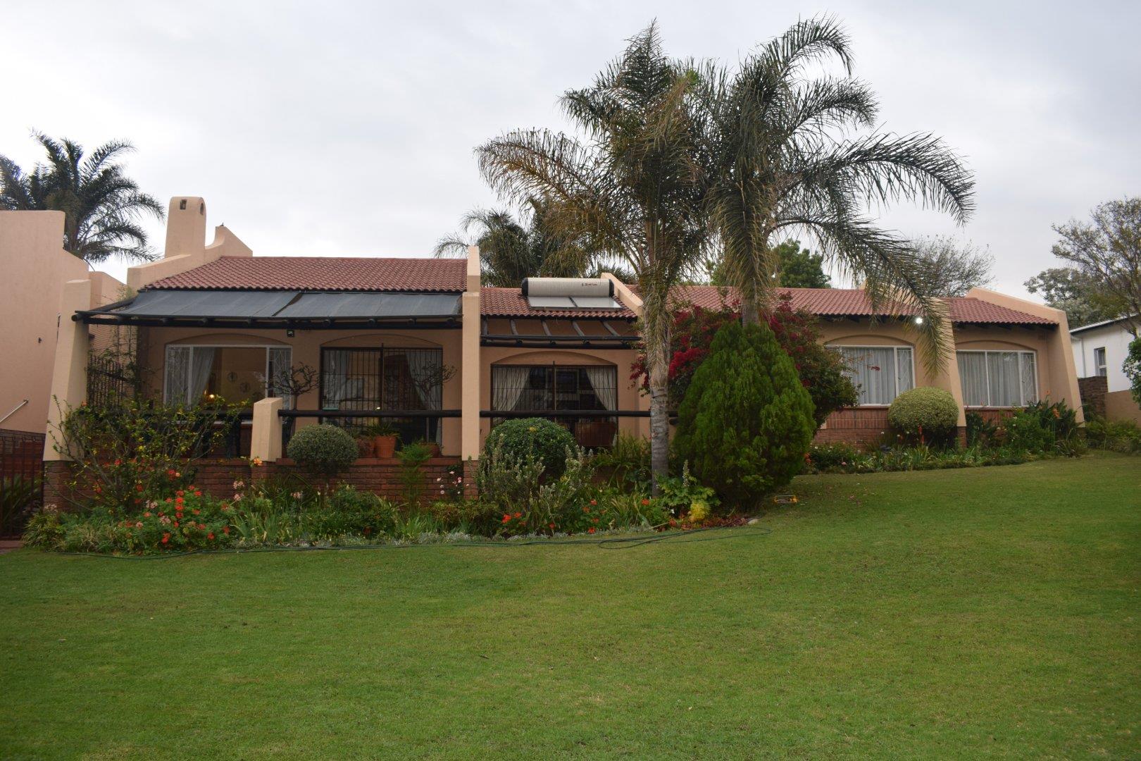 3 Bedroom House for sale in Reyno Ridge P24109196435