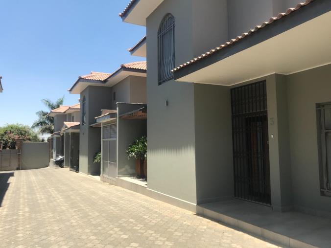 3 Bedroom Apartment / Flat for Sale in Roma