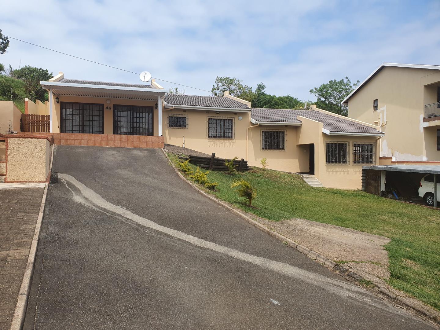 6 Bedroom House for sale in Marburg P24109291448