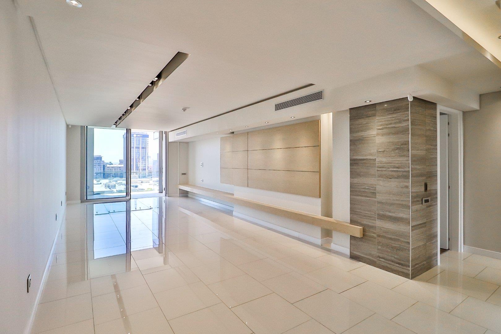 2 Bedroom Apartment / flat for sale in Sandhurst Embassy Towers
