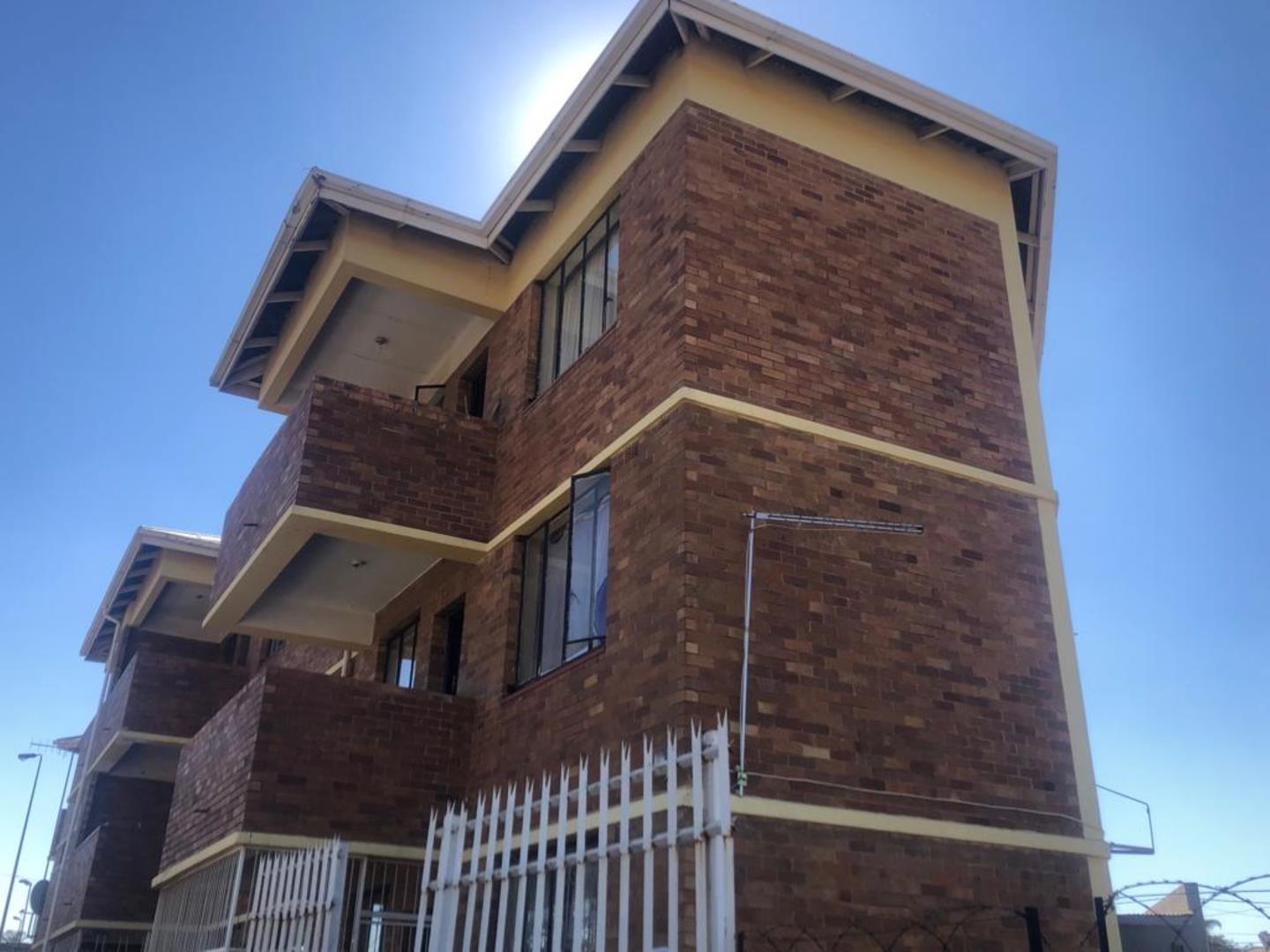 Roodepoort West Property Property and houses to rent in Roodepoort