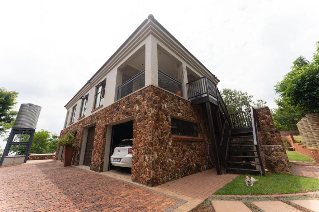 Cornwall Hill Property Property and houses to rent in Cornwall Hill