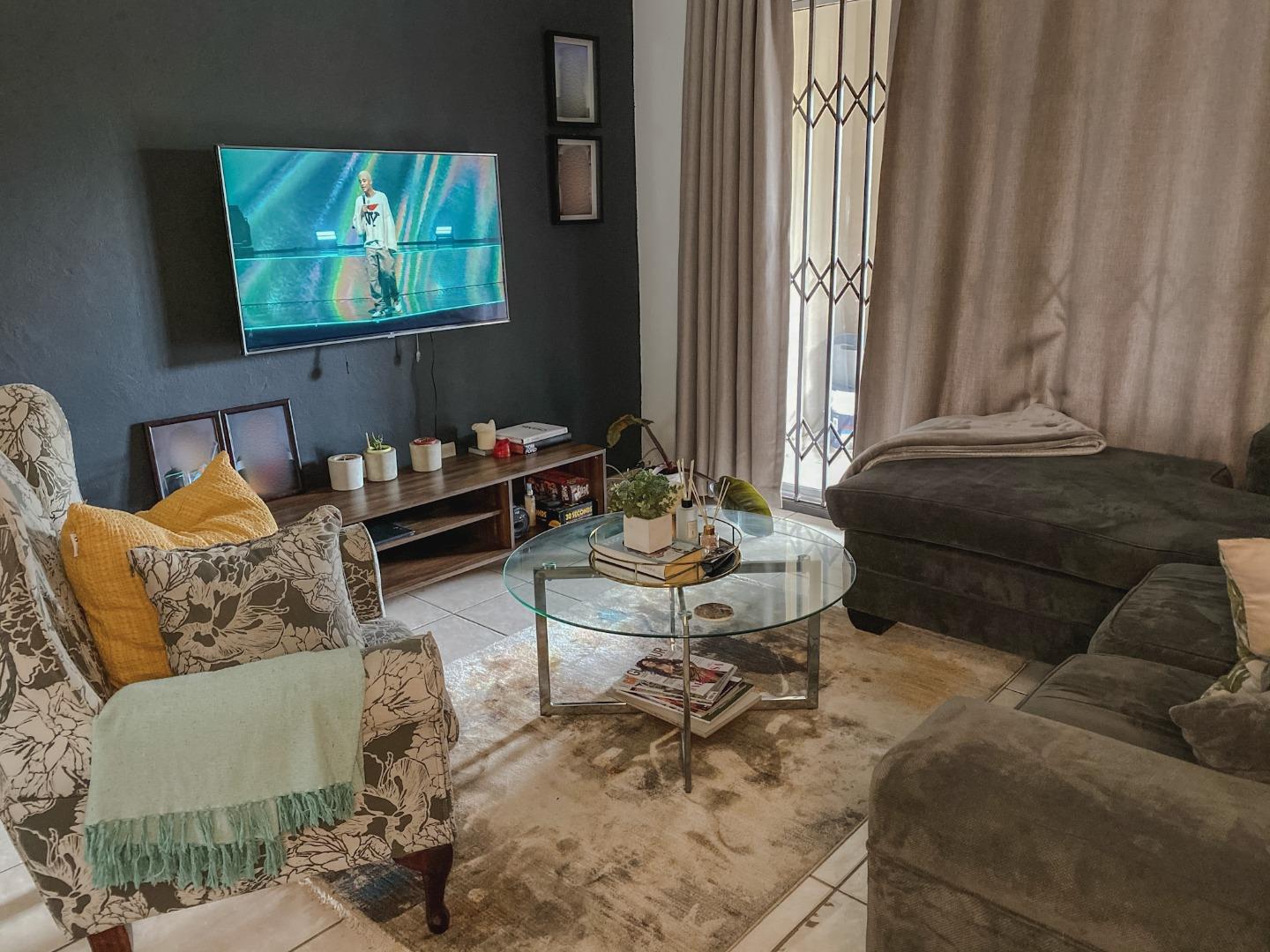 2 Bedroom Apartment / flat to rent in North Riding 34 Fawn Manor