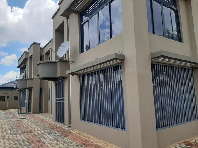 3 Bedroom Apartment / Flat for Sale in Ibex Hill