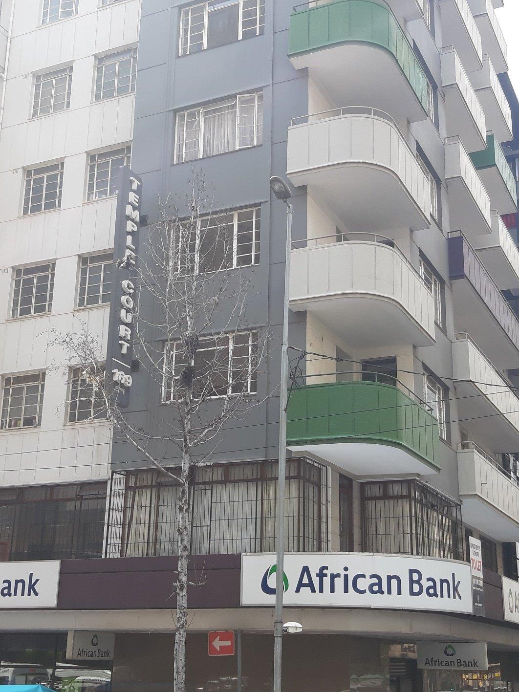 0.5 Bedroom Apartment / flat to rent in Johannesburg Central 95 Eloff