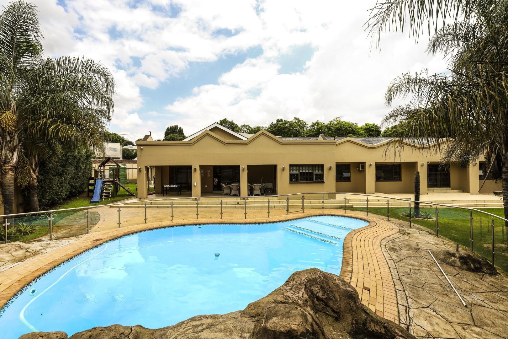 Waverley, Johannesburg Property Property and houses for sale in