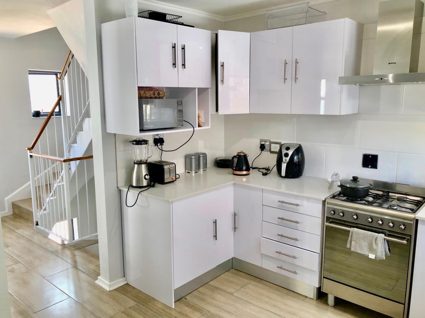 Wynberg Upper Property Property and houses for sale in Wynberg Upper