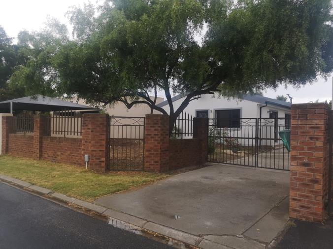 2 Bedroom House to rent in Windsor Park Estate