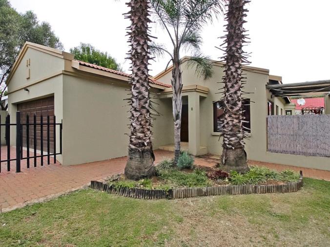 3 Bedroom House for sale in Thornhill Estate