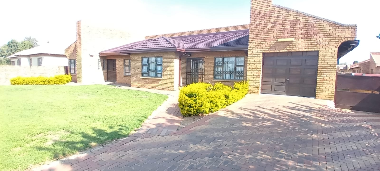 4 Bedroom House for sale in Selcourt P24113393529