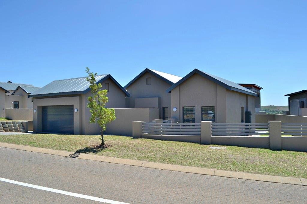 3 Bedroom House to rent in Copperleaf Estate P24113048839