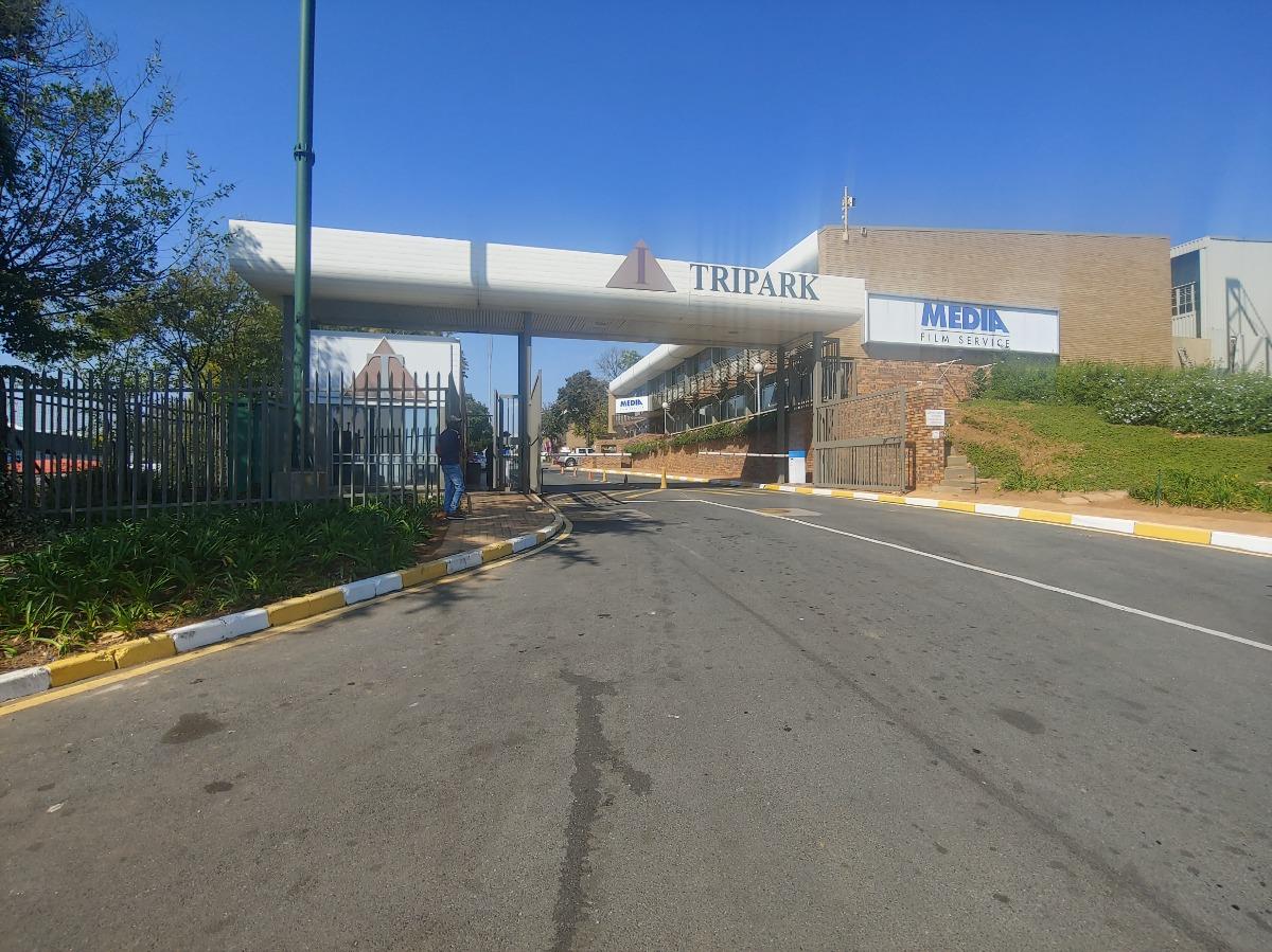 Kelvin Property Commercial property to rent in Kelvin