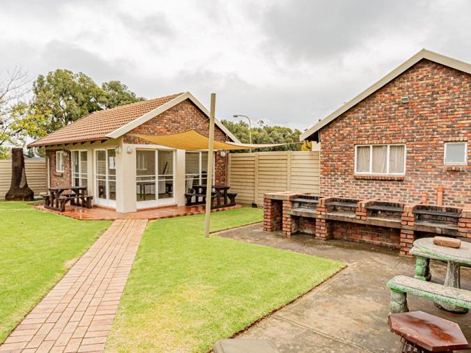 2 Bedroom Townhouse for sale in Eden Glen