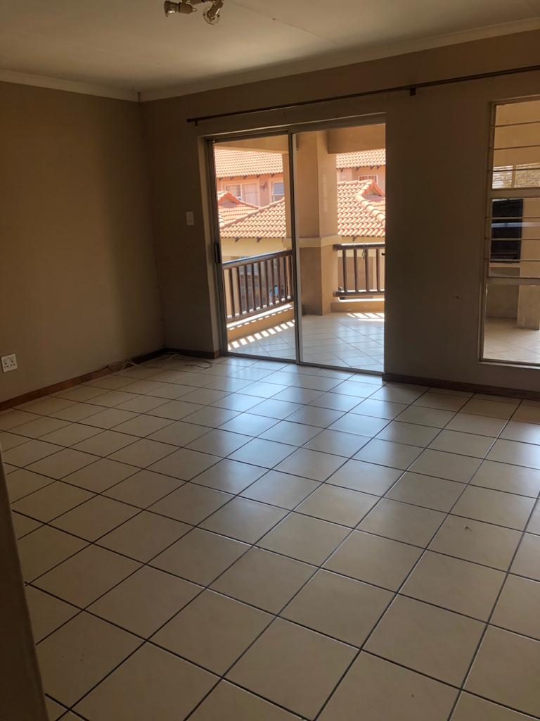 2 Bedroom Apartment / flat to rent in Van Dyk Park P24109721723