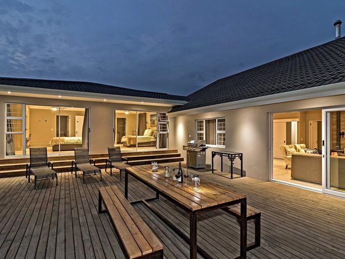 4 Bedroom House to Rent in Kenton On Sea