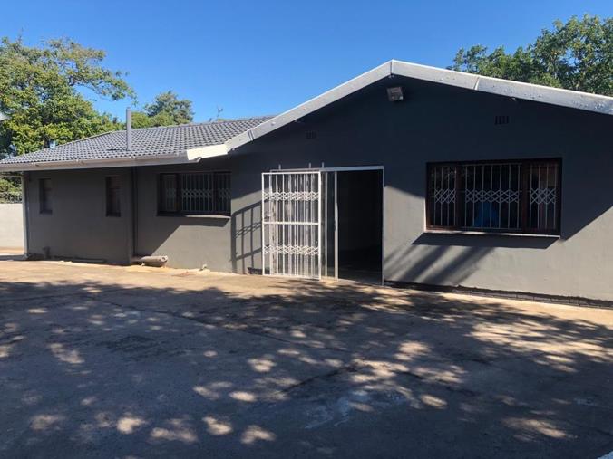 7 Bedroom House for Sale in Amanzimtoti