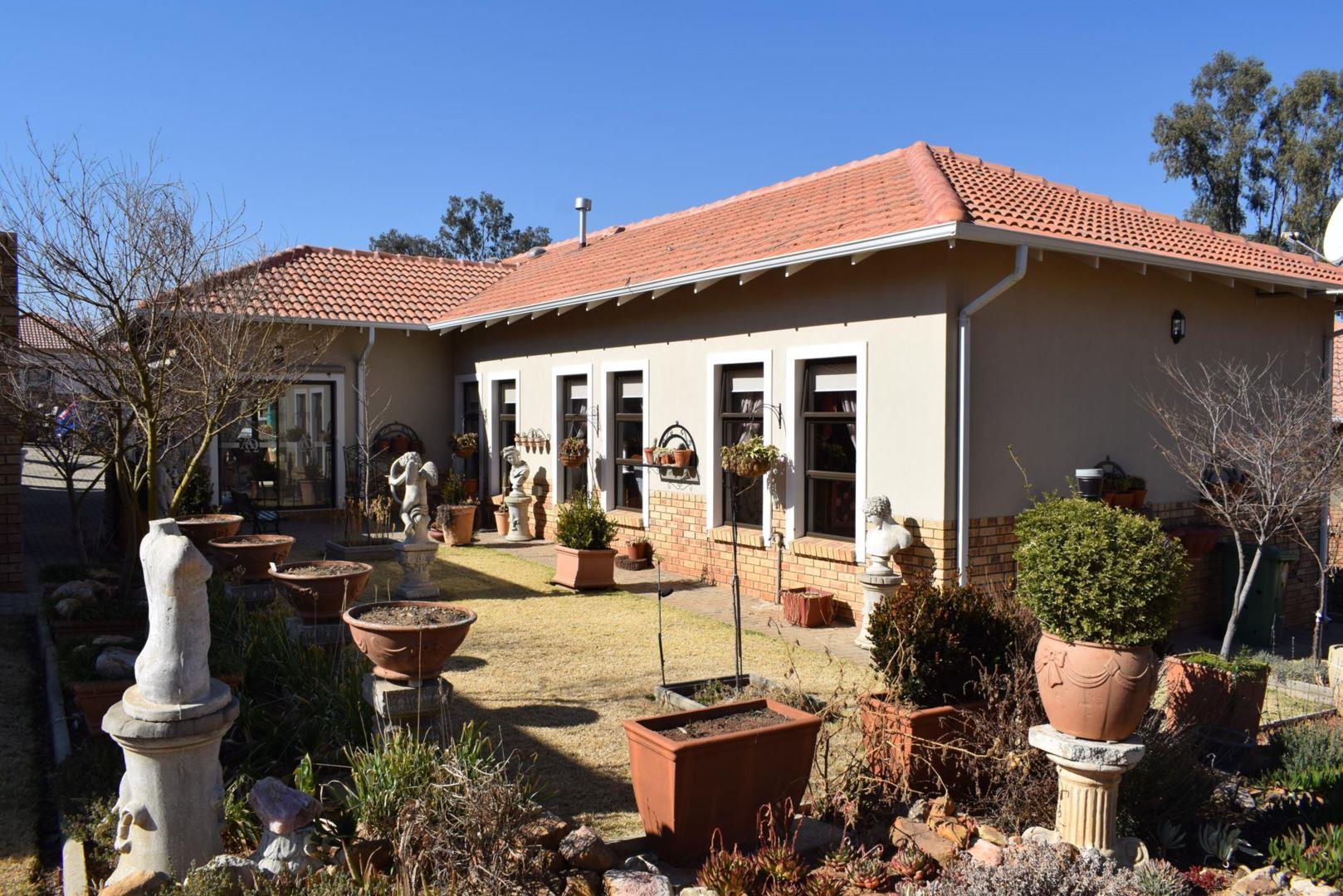 Heidelberg Central Property Property and houses for sale in