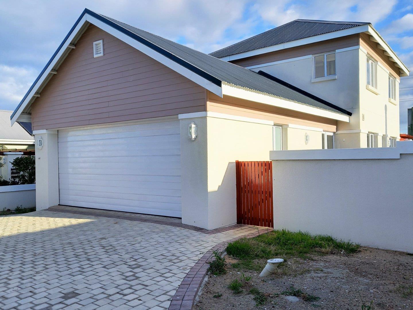 Property and houses to rent in Jeffreys Bay Jeffreys Bay Property