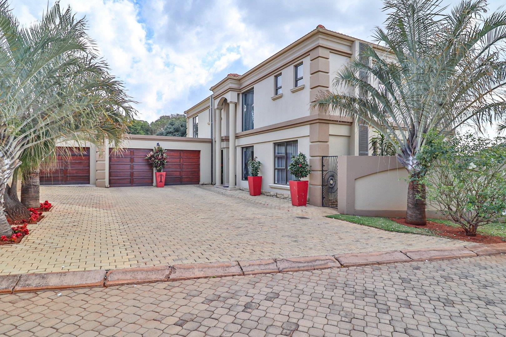 4 Bedroom House for sale in Montana Park P24110034971