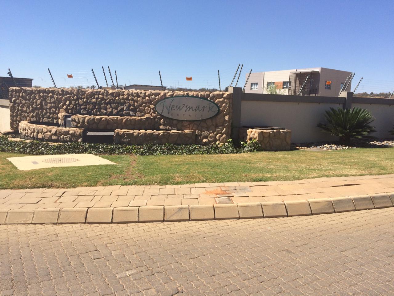 1 Bedroom Apartment / flat to rent in Hazeldean Silverlakes Road