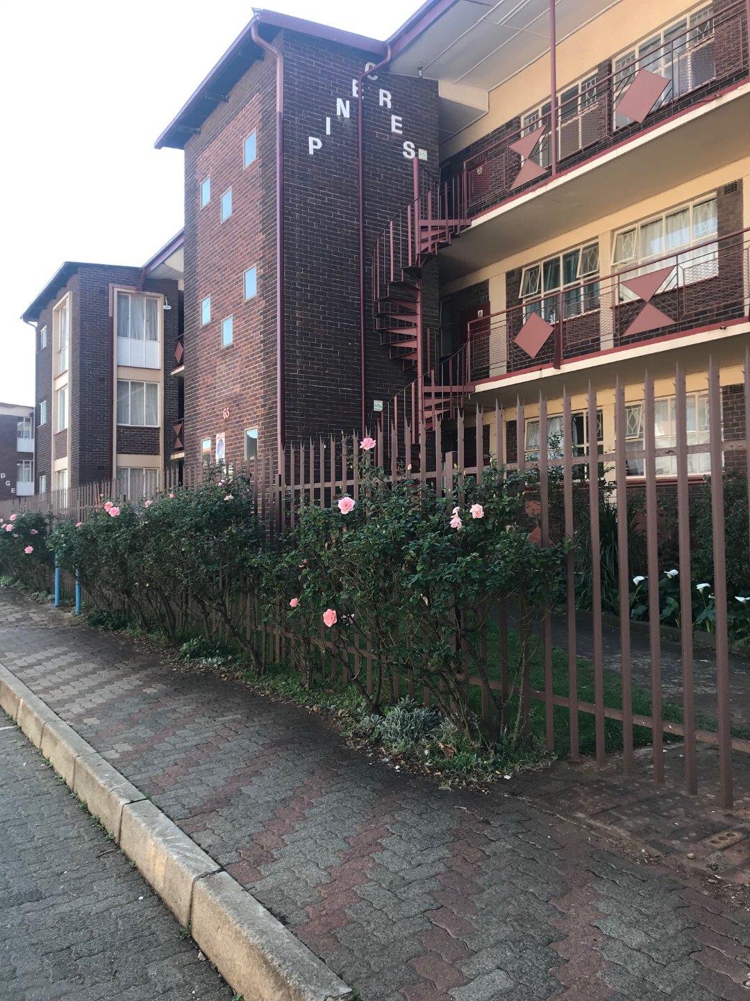 Apartment / flat to rent in Sunnyridge P24112162858