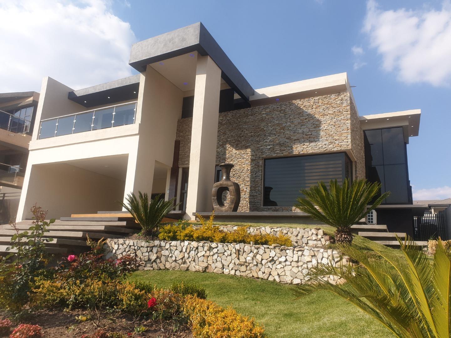 4 Bedroom House for sale in Roberts Estate P24110100279