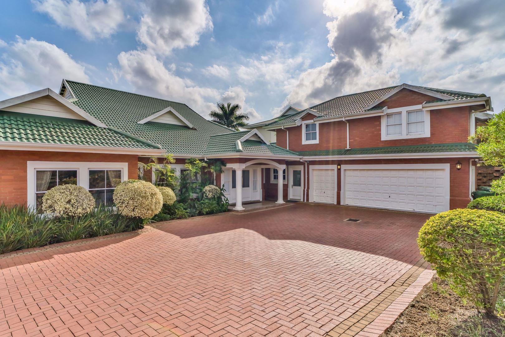 6 Bedroom House to rent in Mount Country Club Estate P24