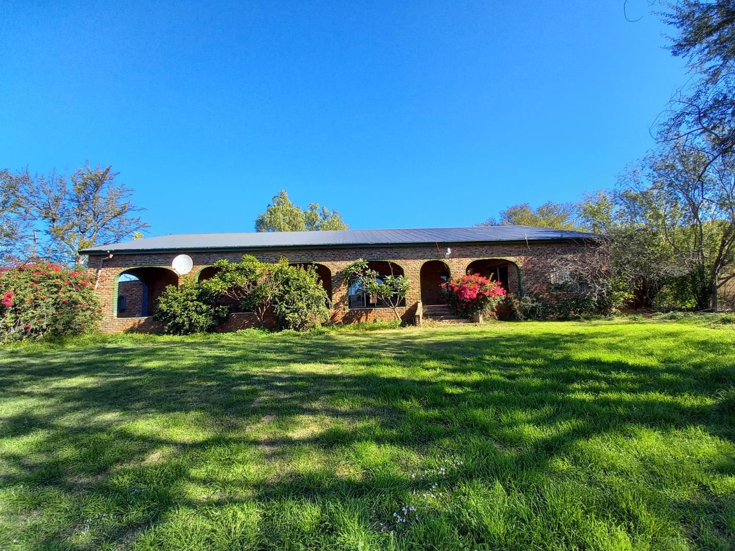 Farm for sale in Oudtshoorn Rural P24112961799