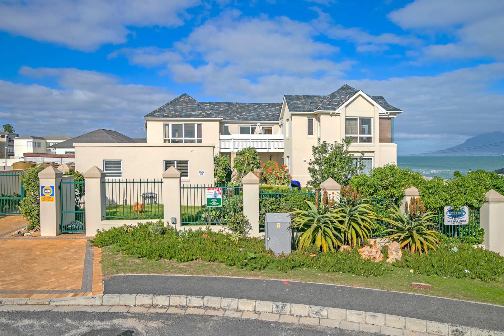 Bloubergstrand Property Property and houses for sale in