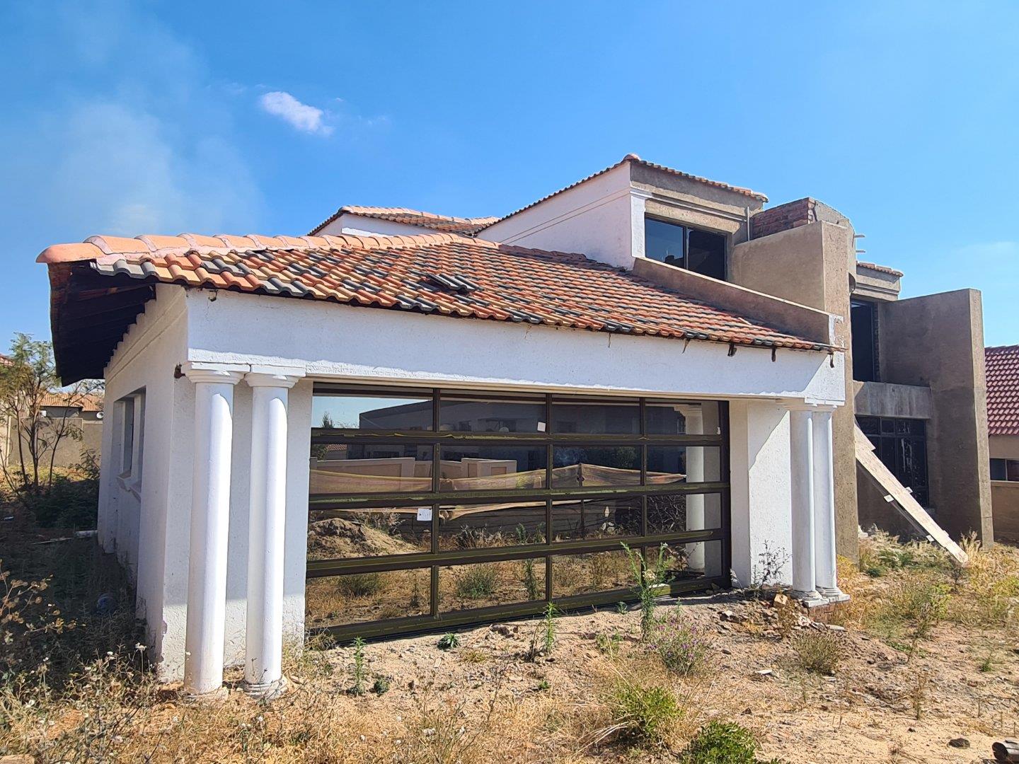 5 Bedroom House for sale in Waterberry Country Estate P24110196334