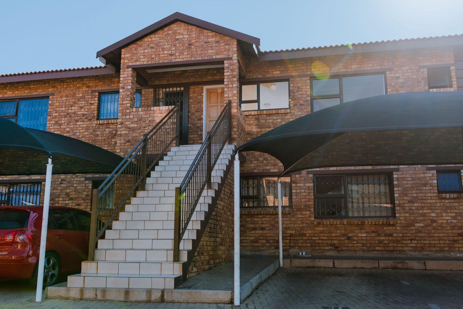 3 Bedroom Apartment / flat for sale in Witfield P24110199094