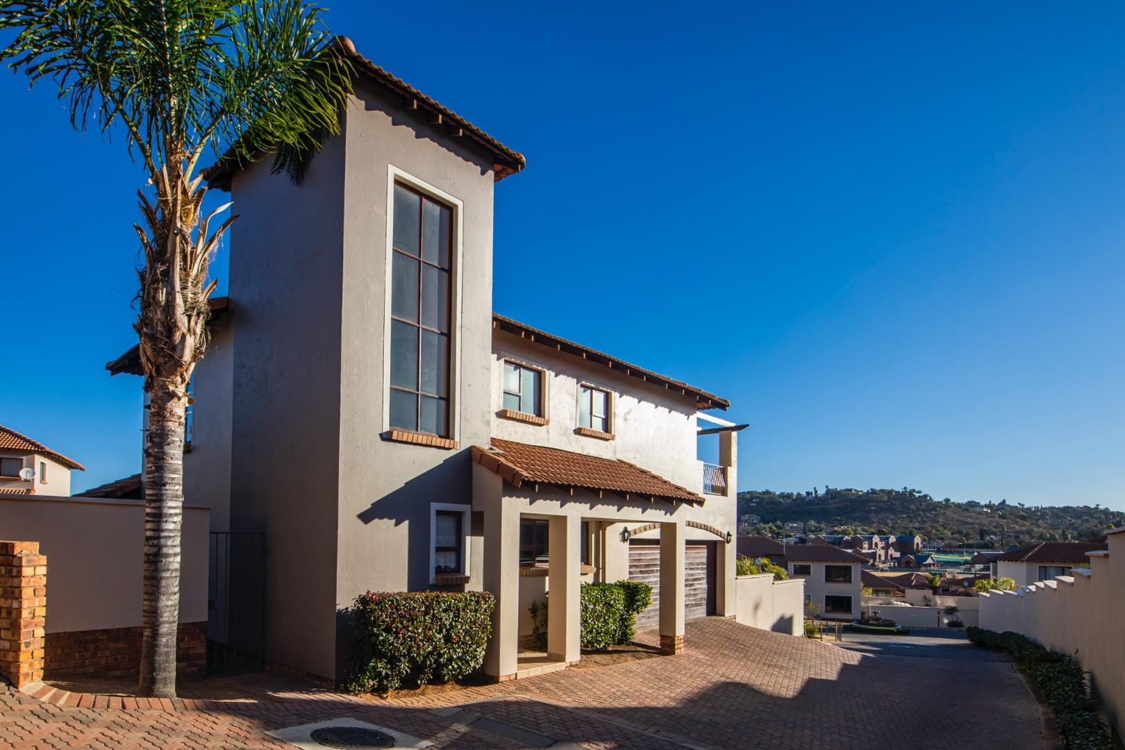 3 Bedroom Townhouse for sale in Glenvista 241 Bellairs Drive P24