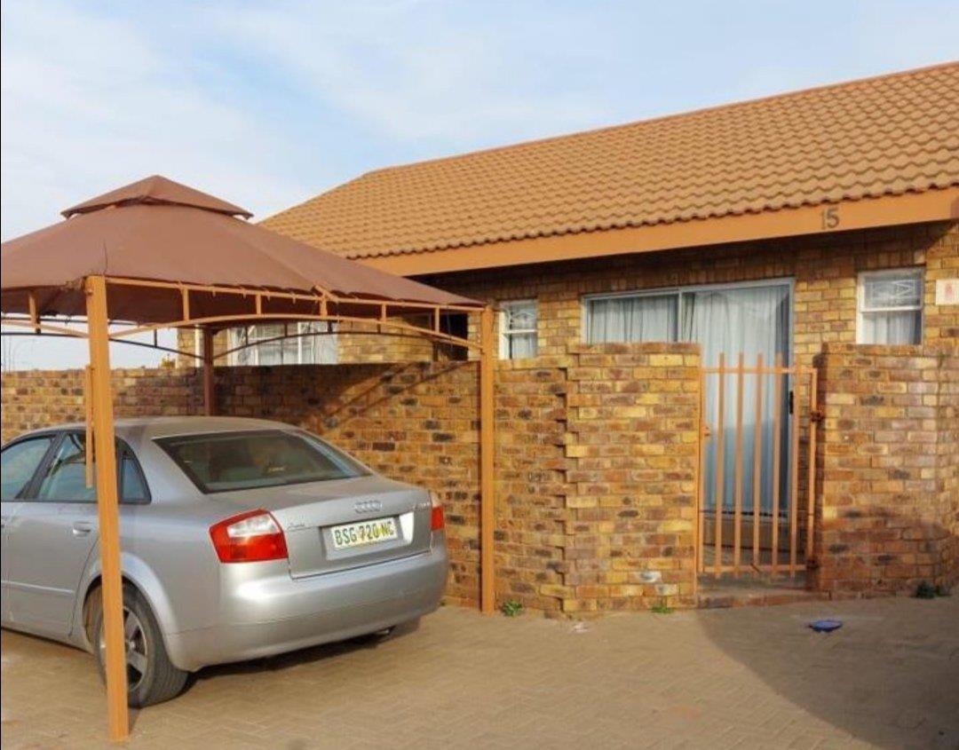 Townhouses for sale in Kimberley Kimberley Property